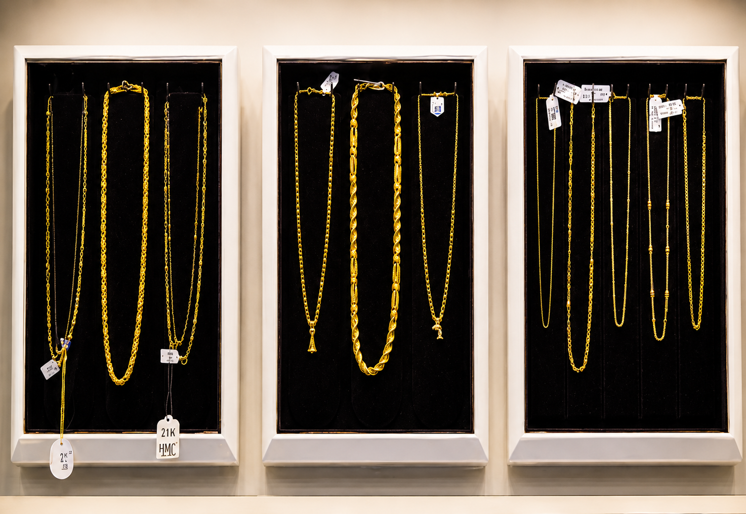 Chains & Pendants at Sapthagiri Jewellery Works